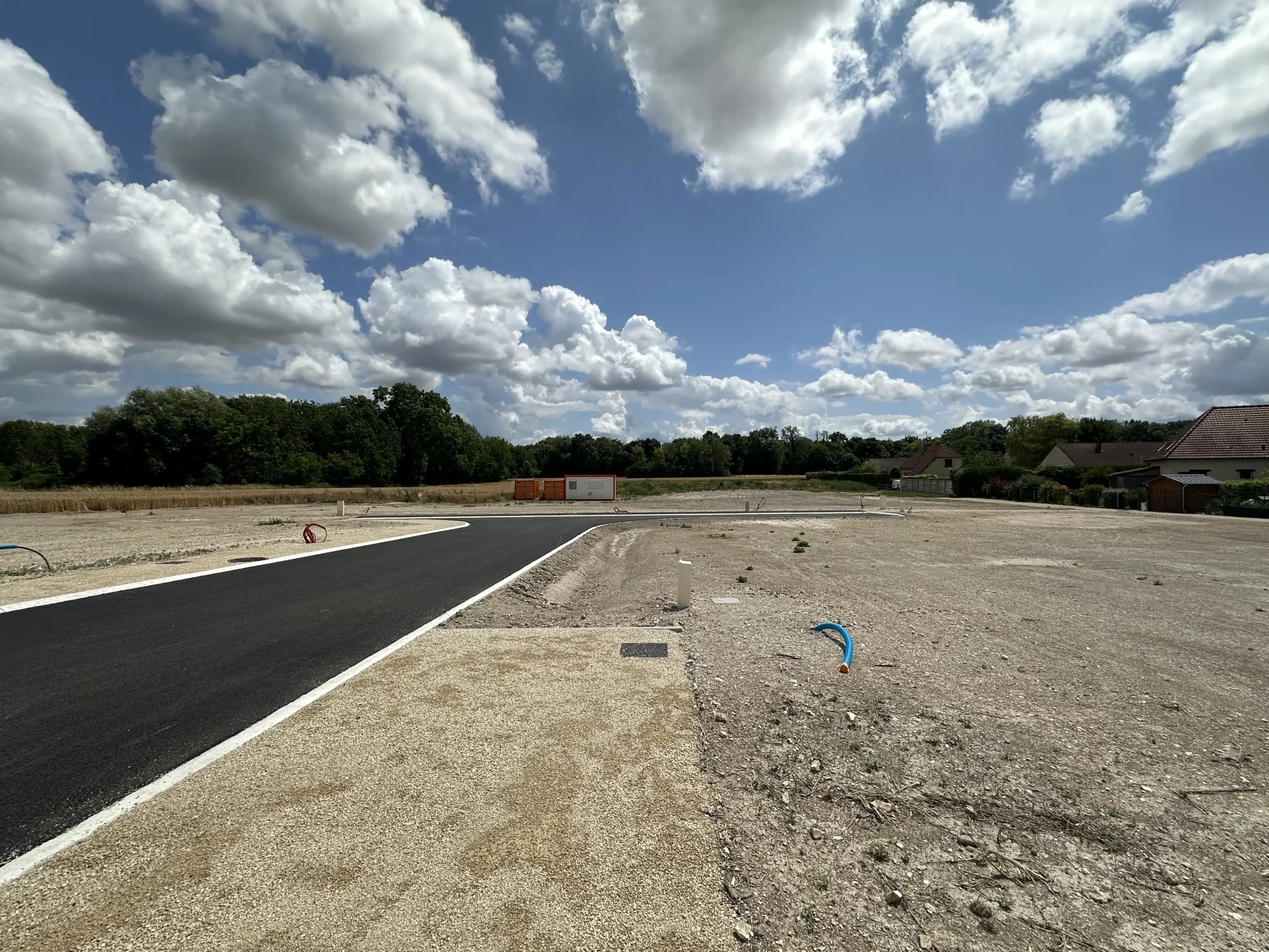 Terrain constructible autour de Troyes : les vérifications à faire avant d’acheter